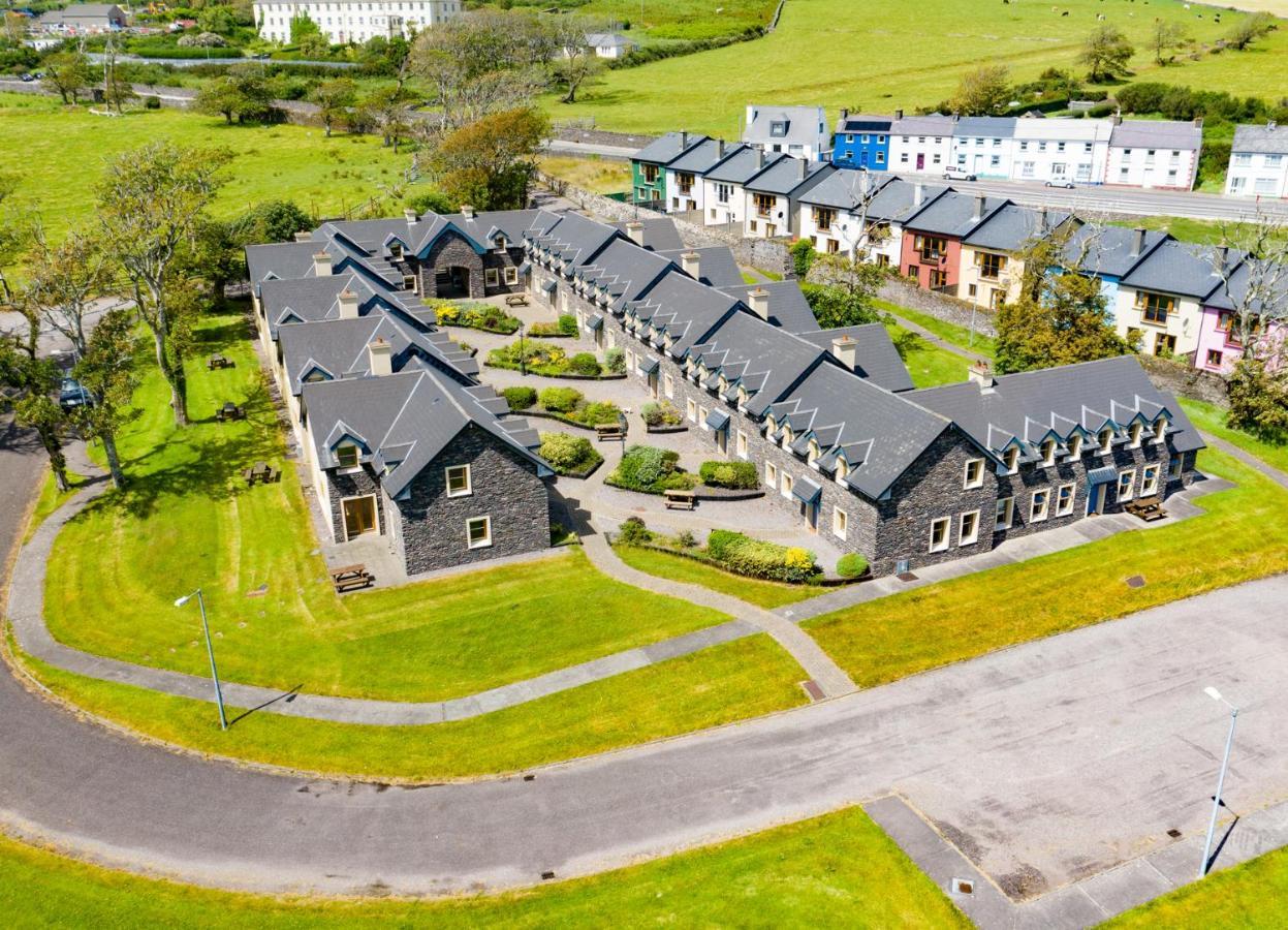 Dingle Courtyard Holiday Homes 3 Bed By Trident Holiday Homes Екстериор снимка